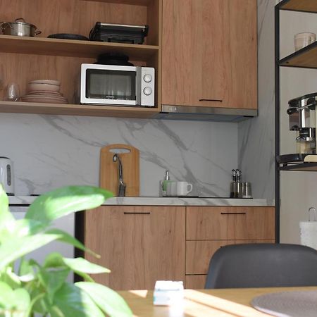 Feels Like Home Studio Apartments - Flh Albania Tiranë Ngoại thất bức ảnh