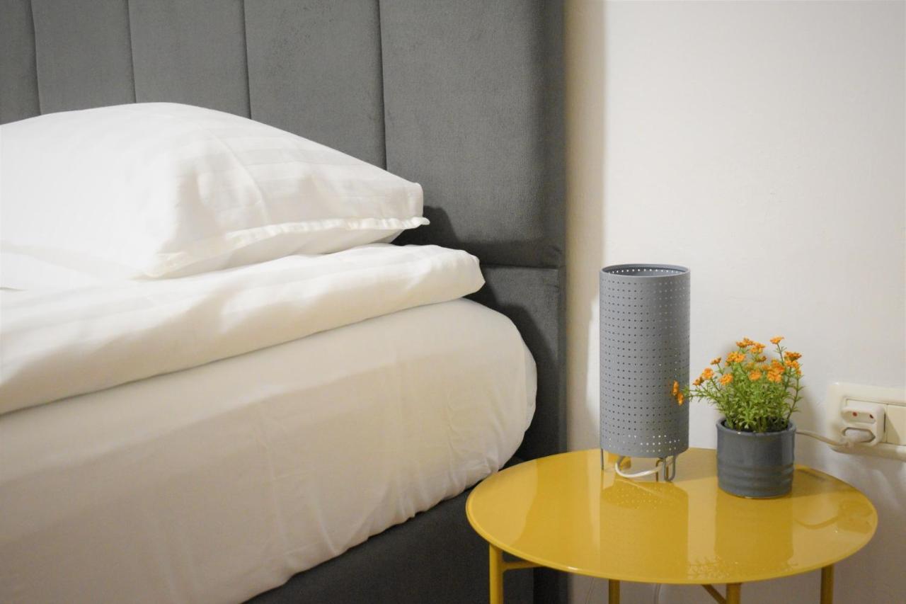 Feels Like Home Studio Apartments - Flh Albania Tiranë Ngoại thất bức ảnh