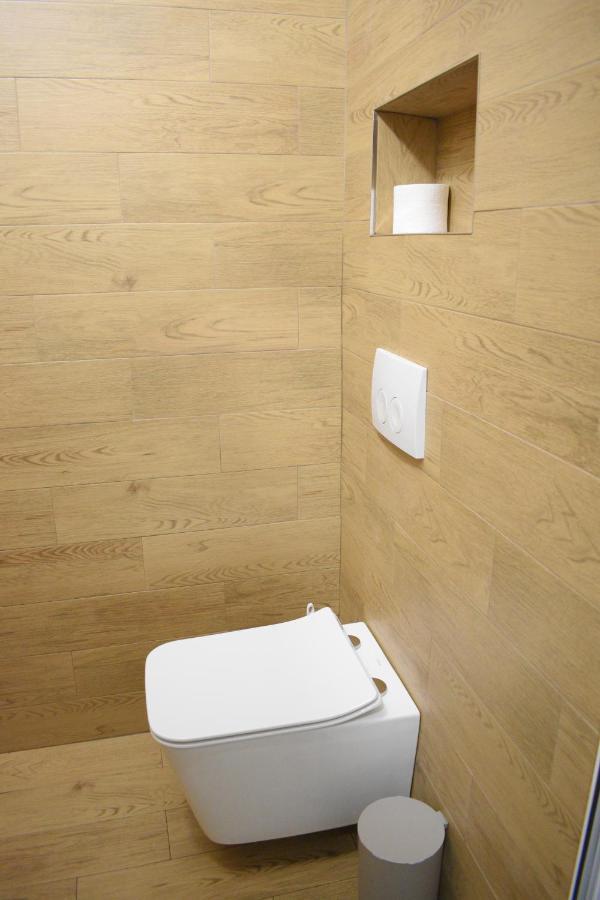 Feels Like Home Studio Apartments - Flh Albania Tiranë Ngoại thất bức ảnh