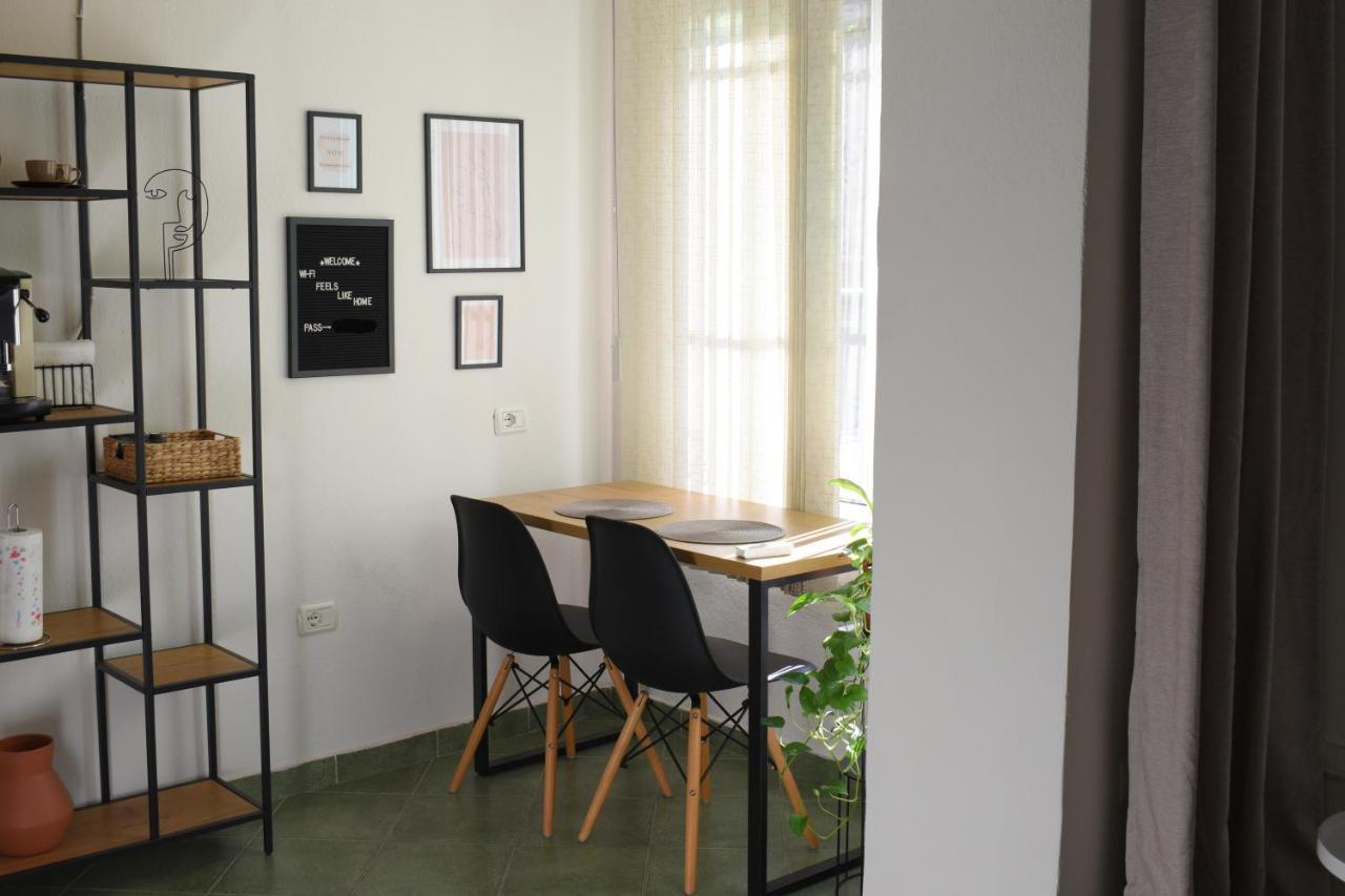 Feels Like Home Studio Apartments - Flh Albania Tiranë Ngoại thất bức ảnh