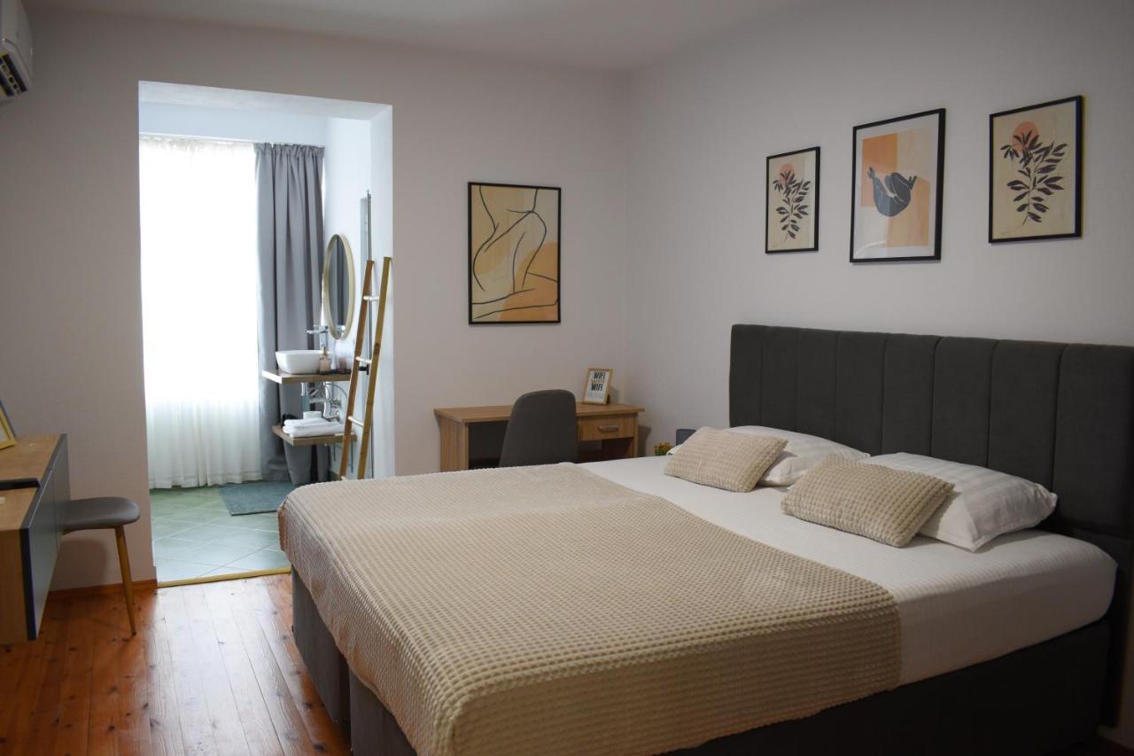 Feels Like Home Studio Apartments - Flh Albania Tiranë Ngoại thất bức ảnh